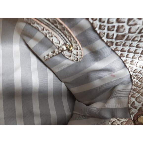 Brahmin Aliza Purse Nutural Color w/Gold Color Hardware Beige- Not Authenticated - Picture 14 of 15